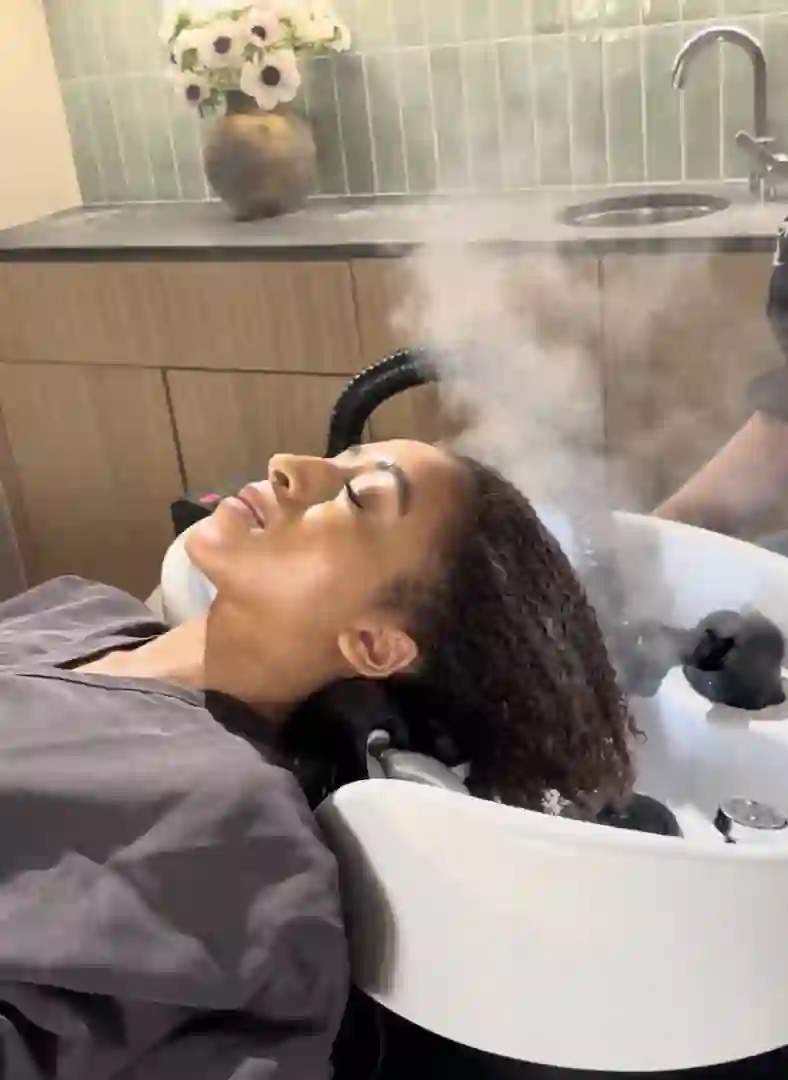 Salon wash